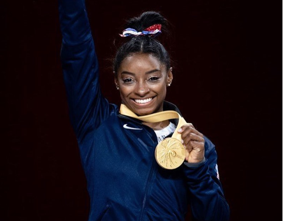 Oltre gli abusi e il dolore: Simone Biles, la ginnasta più forte di tutti i tempi
