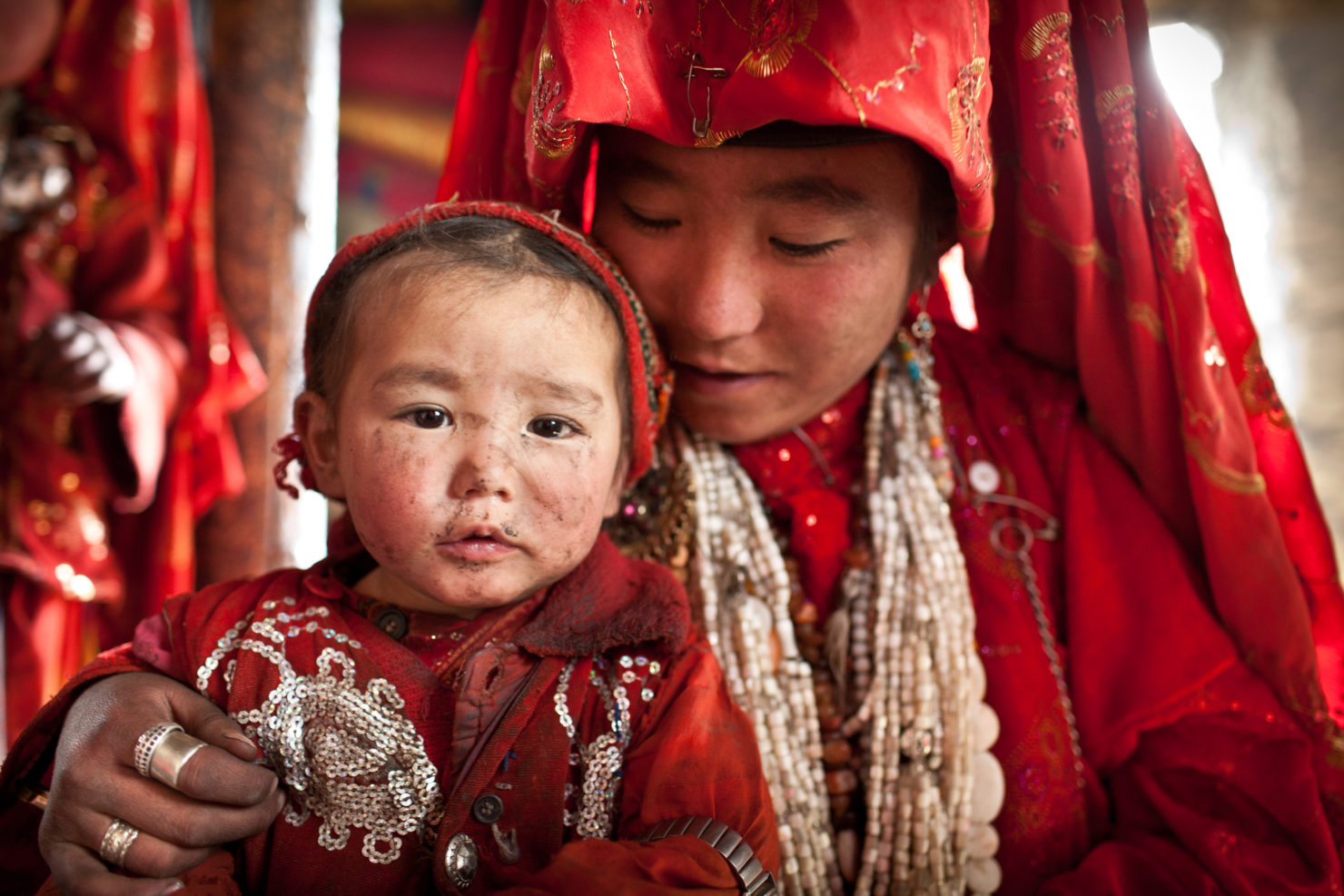 "Women" di National Geographic: le foto che mostrano le donne tra bellezza e dolore
