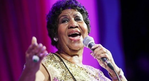 Aretha Franklin, la regina del soul che si fece seppellire con i tacchi rossi