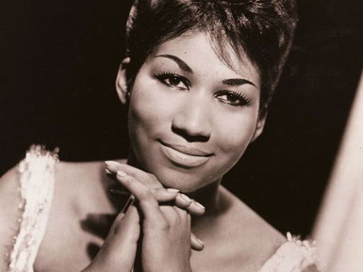 Aretha Franklin, la regina del soul che si fece seppellire con i tacchi rossi