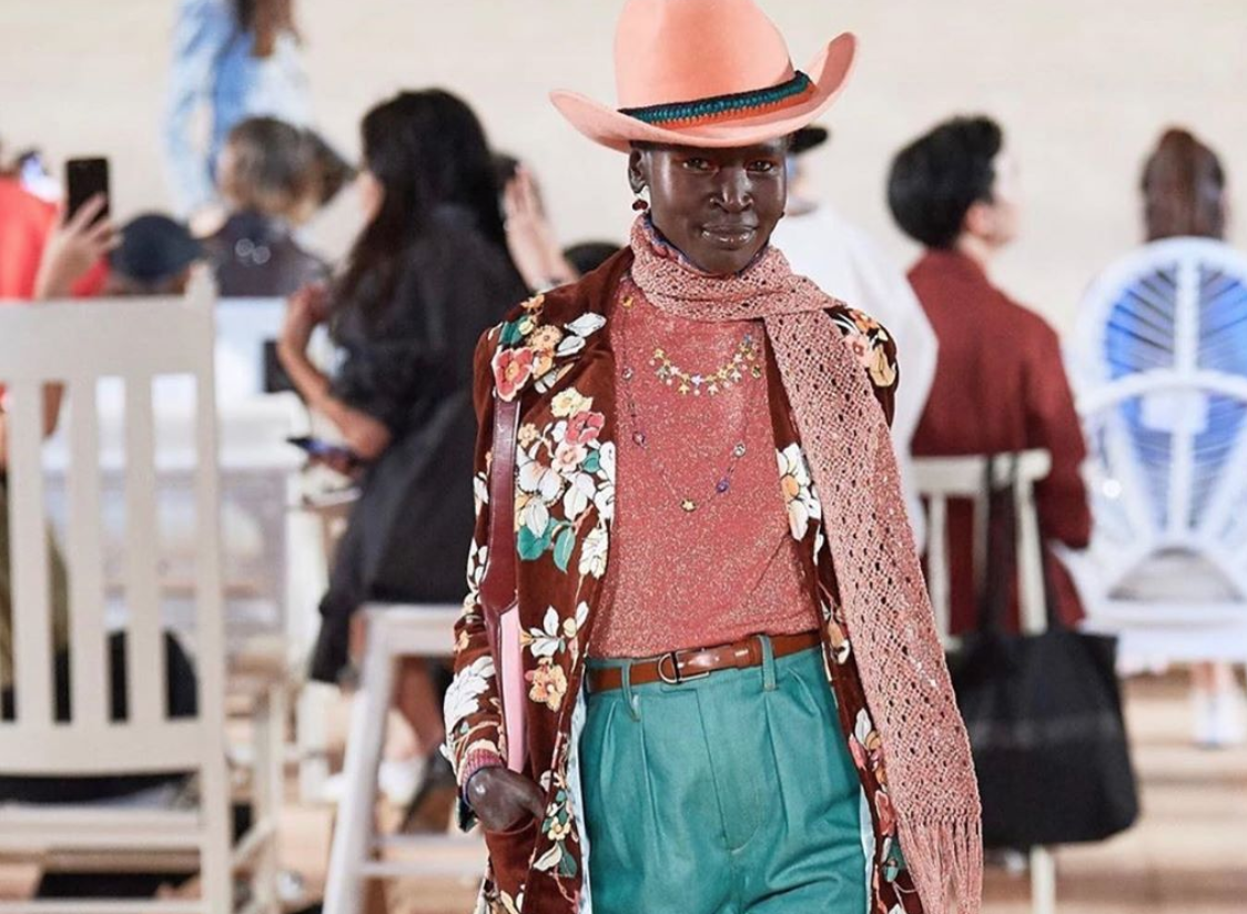 Alek Wek, la modella rivoluzionaria: "Di me amo ciò di cui prima mi preoccupavo"