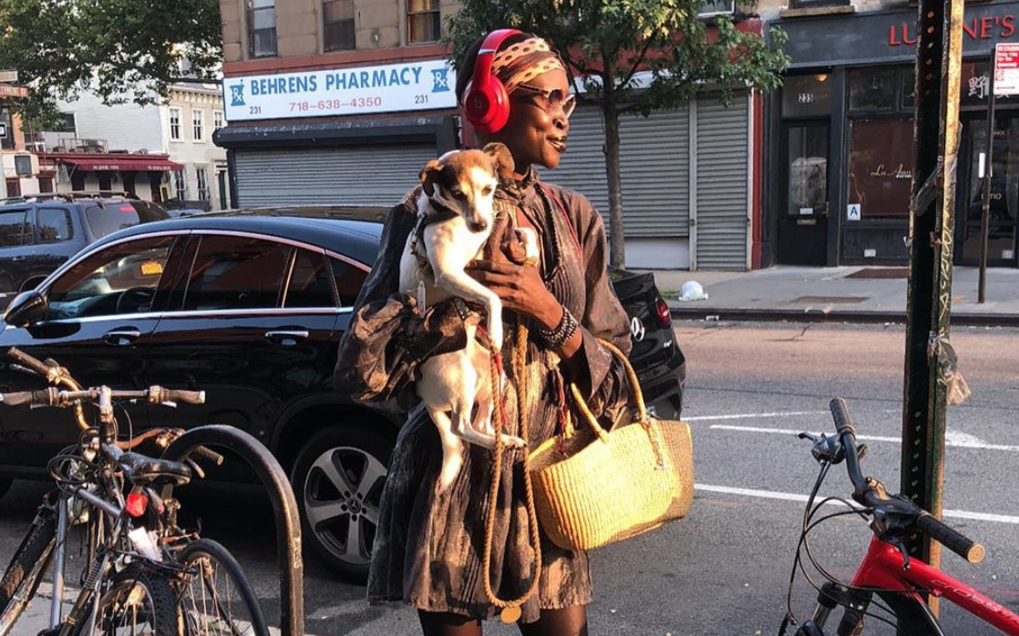 Alek Wek, la modella rivoluzionaria: "Di me amo ciò di cui prima mi preoccupavo"