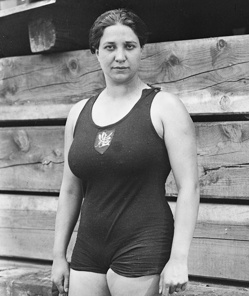 La terribile fine di Violette Morris, atleta espulsa perché violava gli "standard morali"