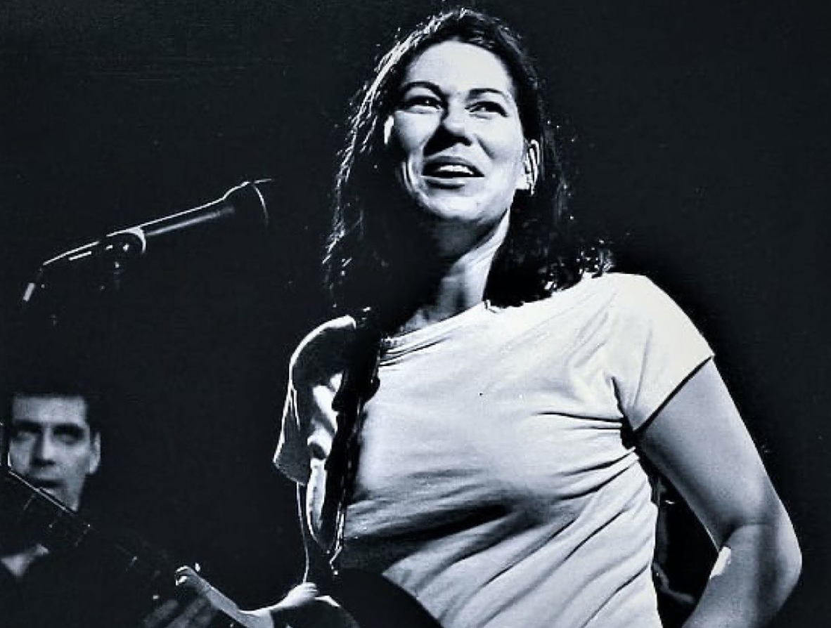 Kim Deal, The Breeders: "Ci sono casi Weinstein anche nel mondo della musica"