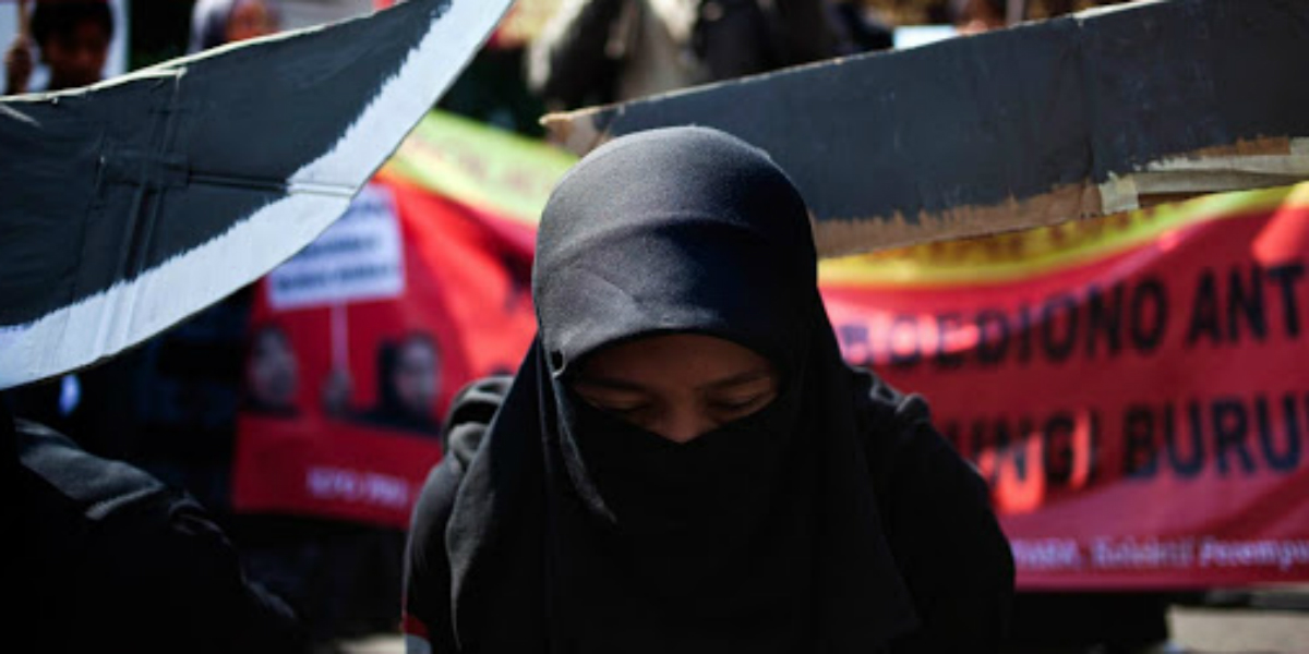 Condannate a morte per adulterio: 9 storie di donne e dei loro assassini