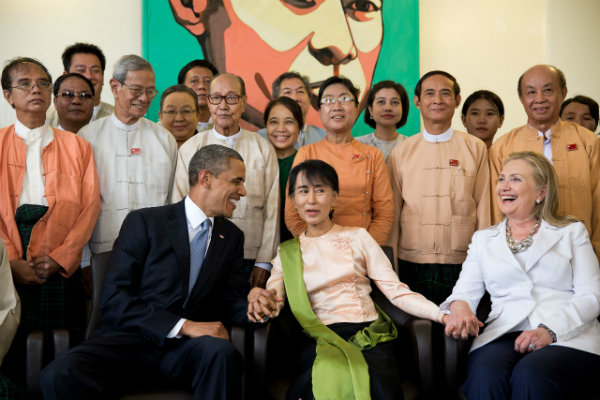Aung San Suu Kyi, un'eroina non violenta o responsabile di genocidio?