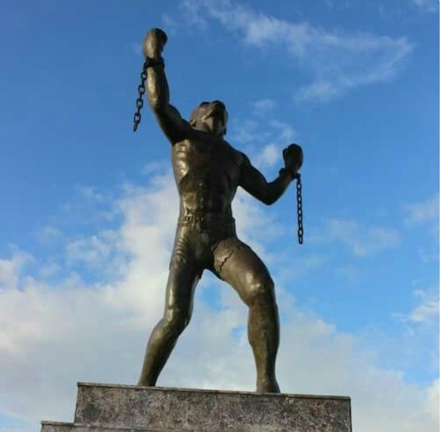 13 statue del mondo che rappresentano uomini e donne che vale la pena celebrare