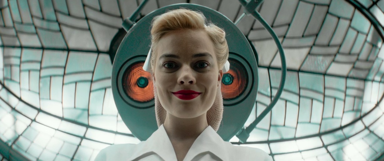 Margot Robbie: "Tutto è iniziato quando ho dato un pugno a Leonardo Di Caprio"