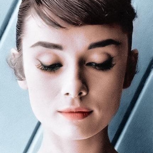 La moda degli anni '60 tra icone, capi e accessori culto, make-up e hairstyle