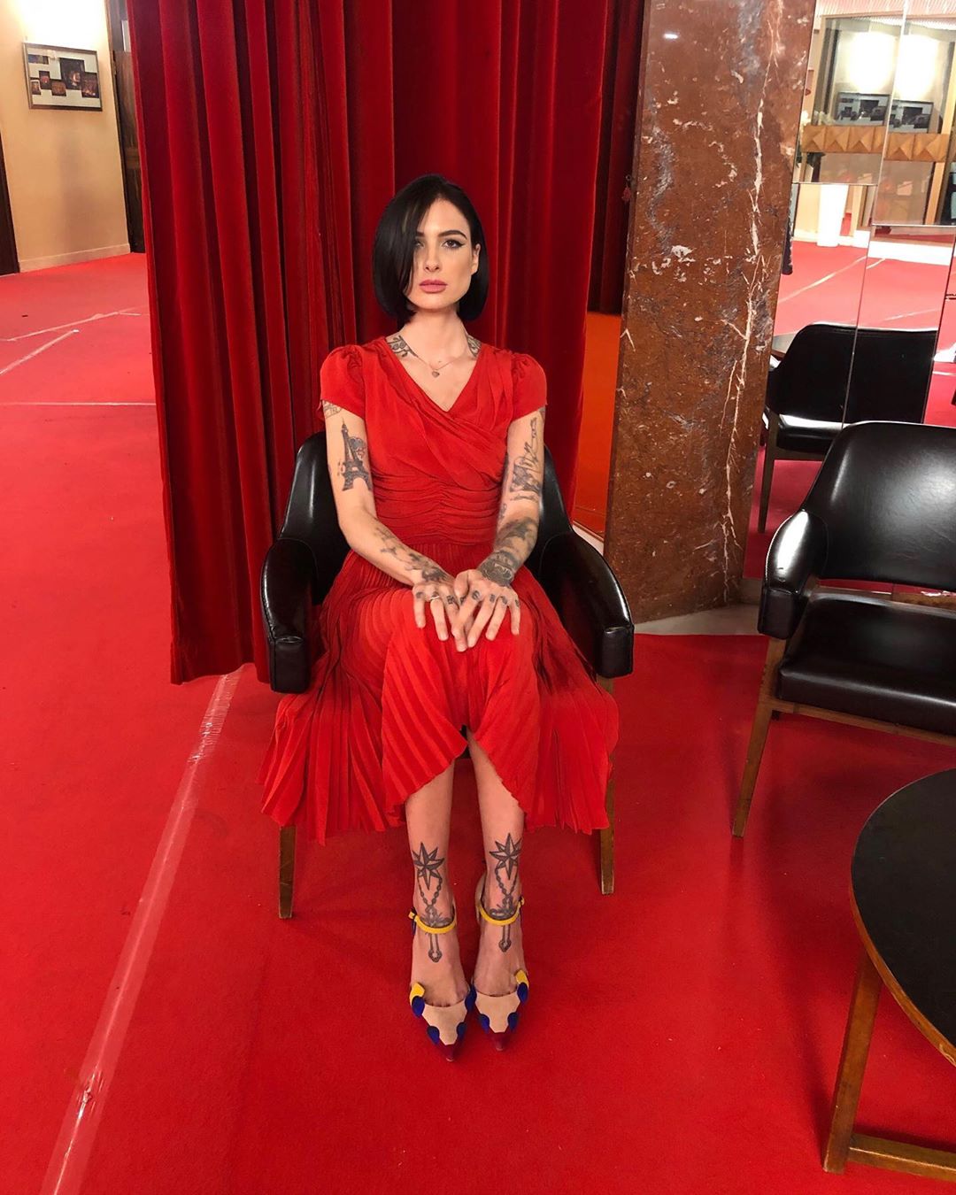 Le parole di Ema Stokholma dopo che un uomo l'ha filmata di nascosto sotto la gonna