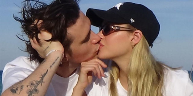 Nozze tra Brooklyn Beckham e Nicola Peltz: l'abito da sposa sarà speciale Nozze tra Brooklyn Beckham e Nicola Peltz: l'abito da sposa sarà speciale