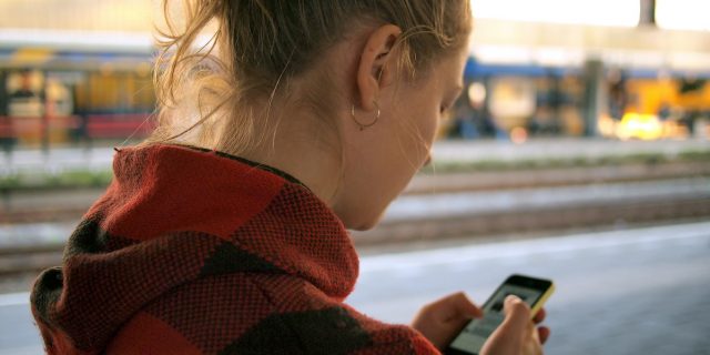 Cyber flashing: non è normale, è molestia. Come difendersi Cyber flashing: non è normale, è molestia. Come difendersi