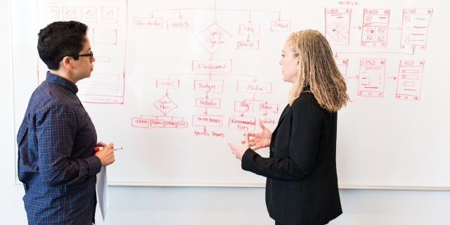 Sai riconoscere le fallacie logiche, le formule che manipolano la conversazione? Sai riconoscere le fallacie logiche, le formule che manipolano la conversazione?