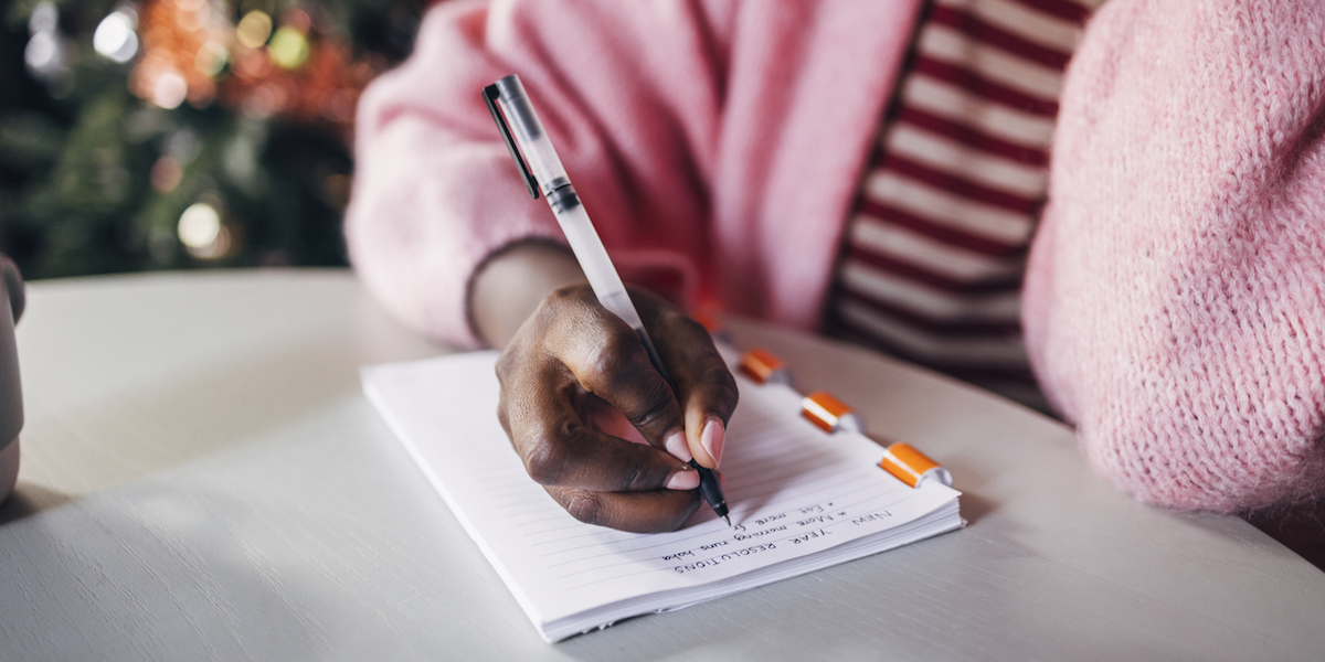 Scrivere a mano fa bene: ecco i benefici per mente e corpo | RDD