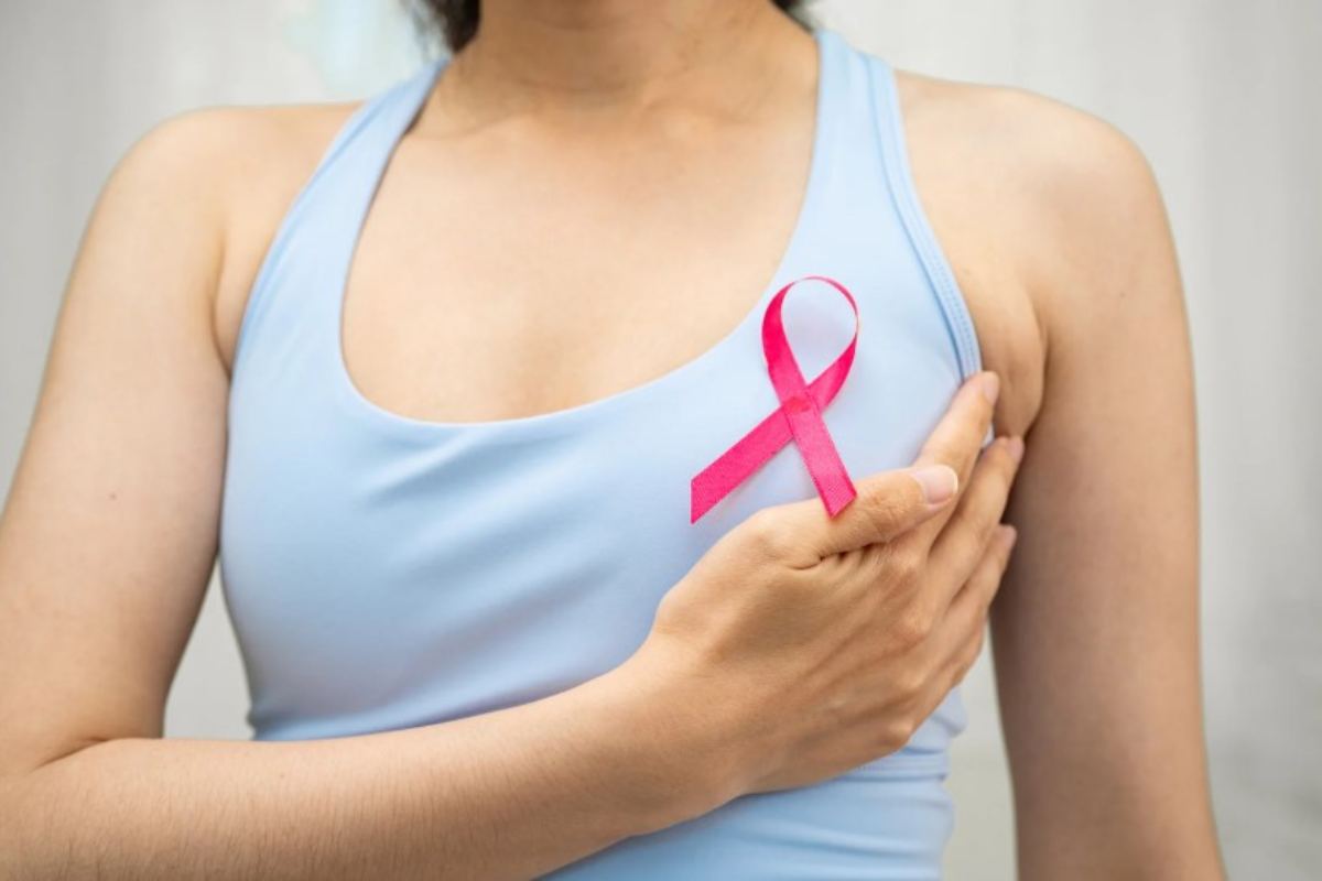 Cancro al seno, il sintomo preoccupante che quasi nessuno nota: riconoscerlo in tempo ti mette al sicuro