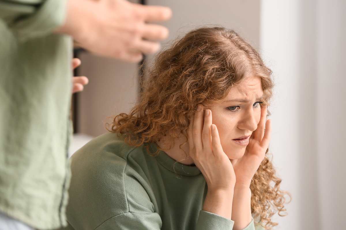 Le ferite invisibili che distruggono una relazione senza accorgersene