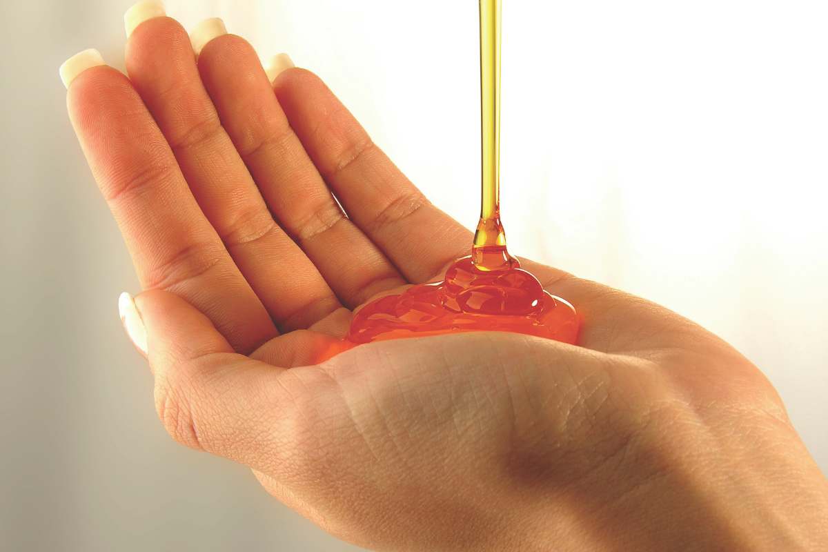 Perché i capelli dopo la piega del parrucchiere rimangono puliti più a lungo