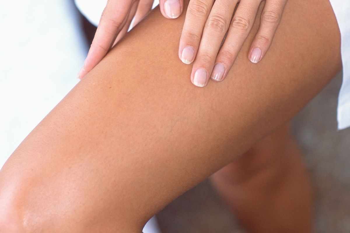 Il segreto per gambe più leggere anche con il freddo: basta applicare questo rimedio miracoloso