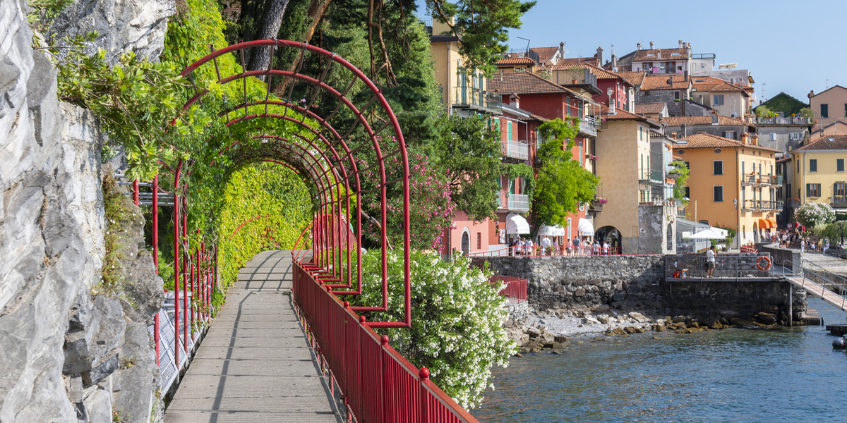 passeggiata degli innamorati il lungolago romantico di varenna da Robadadonne.it passeggiata degli innamorati il lungolago romantico di varenna