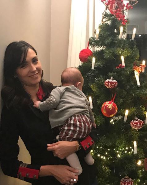 Lasciati ispirare dagli alberi di Natale e dalle decorazioni dei vip