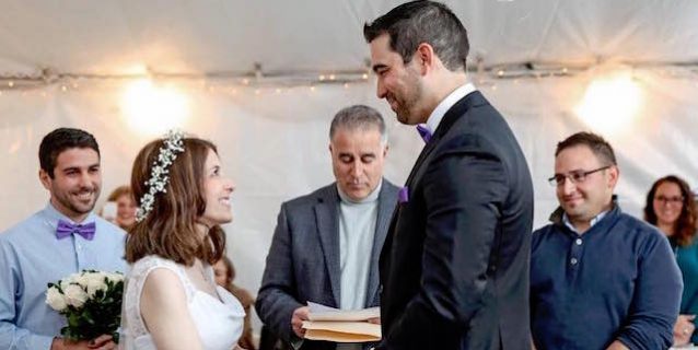 Nicole ha il lupus, il fidanzato le fa la proposta e la sposa nella stessa notte