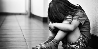violenza sessuale su bambini