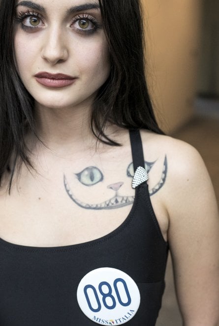 Chi sono le nuove aspiranti Miss Italia: una sfila con il bambino in fasce