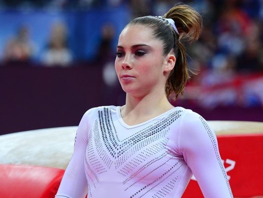 Violentate dal medico per anni: 156 donne contro Larry Nassar
