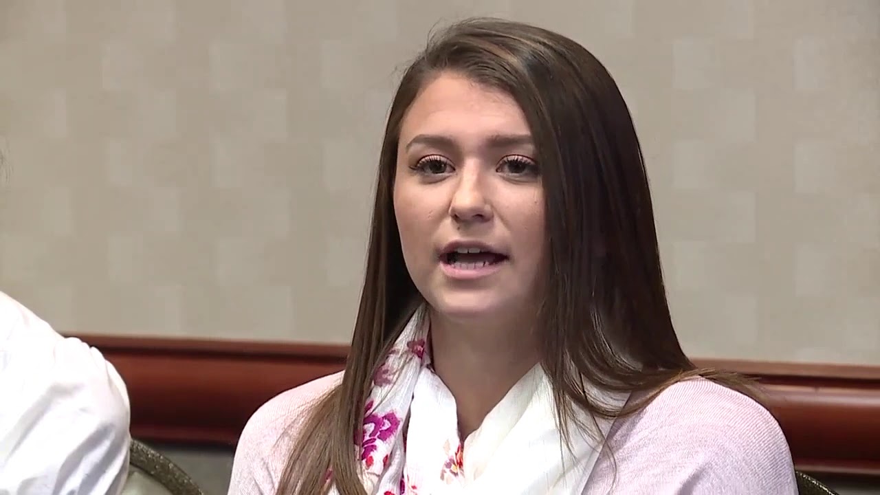 Violentate dal medico per anni: 156 donne contro Larry Nassar