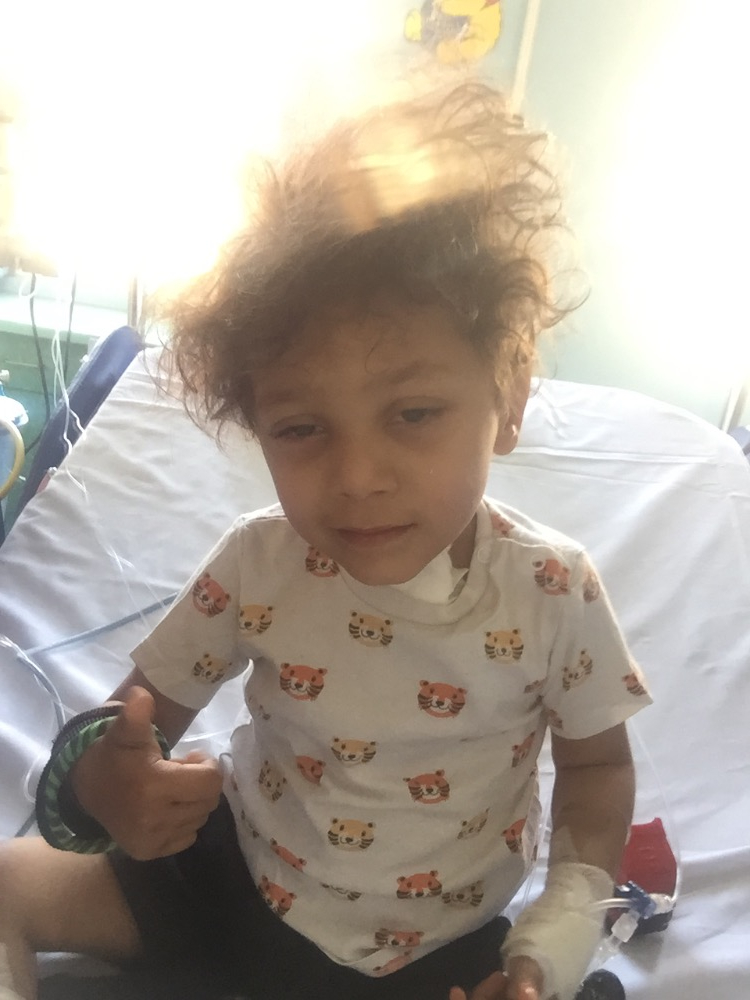 "Isaac ha 3 anni, aiutatelo a non restare tracheotomizzato a vita"