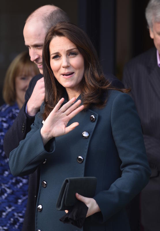 Kate Middleton: tatuaggio sulla mano, ma è solo un henné