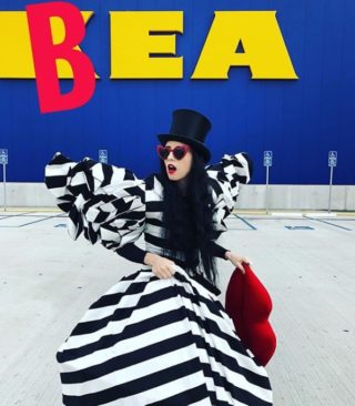 In arrivo i nuovi mobili Ikea firmati dalla costumista di Madonna e Lady Gaga In arrivo i nuovi mobili Ikea firmati dalla costumista di Madonna e Lady Gaga