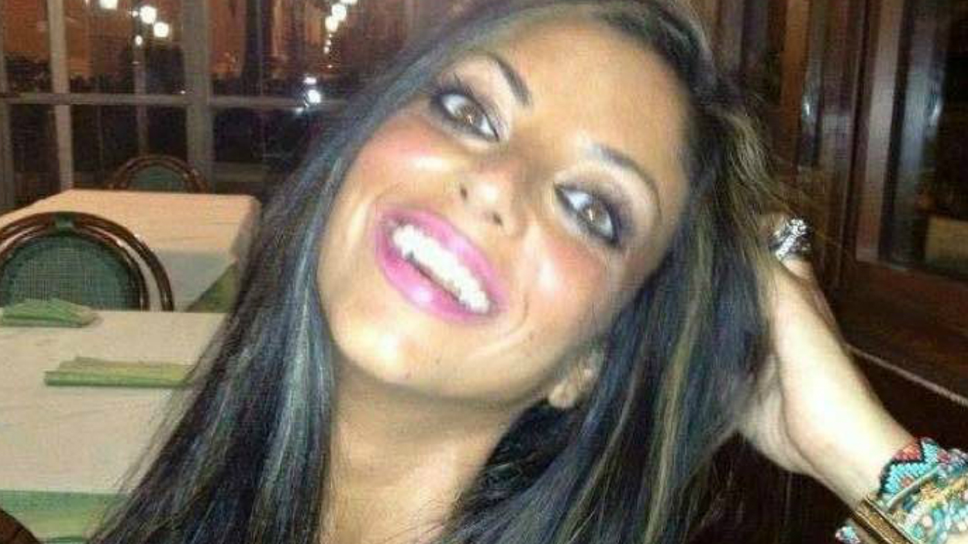 Tiziana Cantone, la mamma lancia una raccolta fondi perché la figlia abbia giustizia