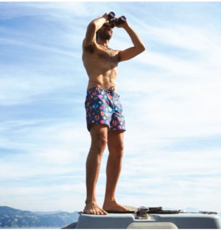 Da ricercatori a modelli: Luca e Tommaso per la nuova campagna beachwear di Chimborazo Da ricercatori a modelli: Luca e Tommaso per la nuova campagna beachwear di Chimborazo