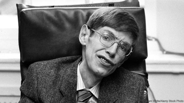 Stephen Hawking, 7 cose che l'astrofisico ci ha svelato sull'universo e sul nostro futuro