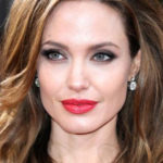 Angelina Jolie rischia di perdere la custodia esclusiva dei figli