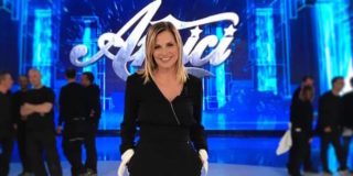 Al Serale di Amici 2018 la commissione esterna è donna