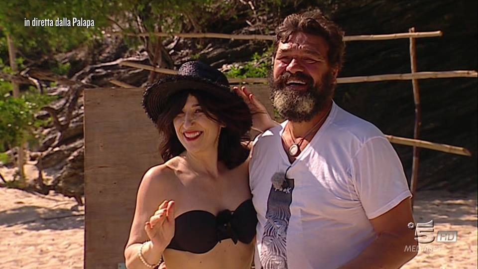 Isola dei Famosi 2018: il nervosismo dei naufraghi e il ritorno di Valeria Marini