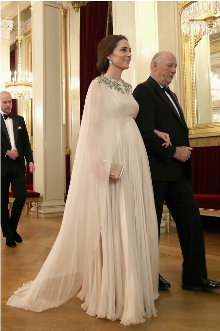 Il debutto reale del principe Louis: è già una star