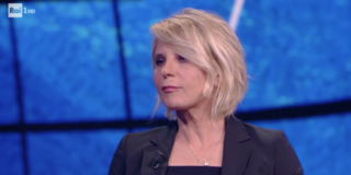 Maria De Filippi: “Non salgo più in macchina con Maurizio dopo l’attentato”