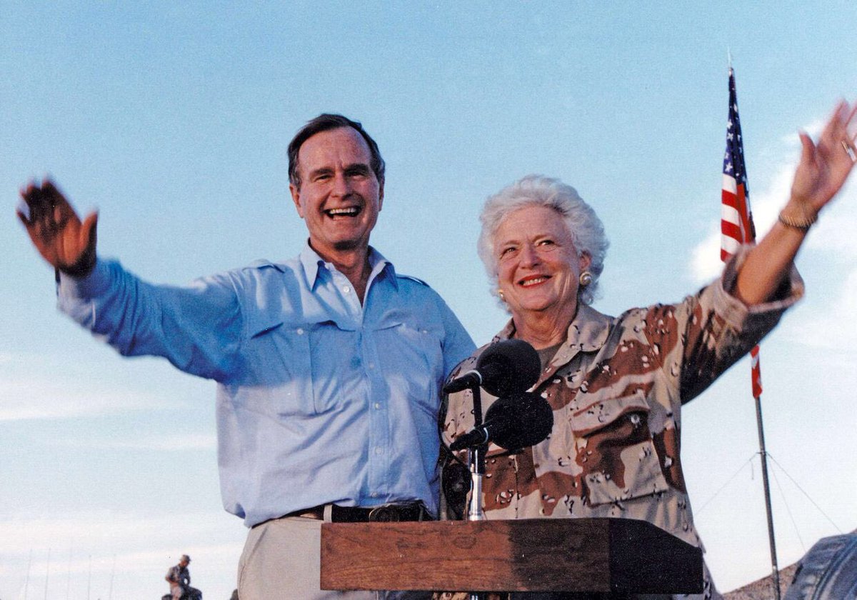 Addio a Barbara Bush, moglie e madre di due presidenti USA