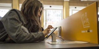 Amazon biblioteca attrice