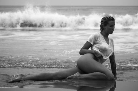 Ireland Baldwin nuda su Instagram: è la figlia di Kim Basinger Ireland Baldwin nuda su Instagram: è la figlia di Kim Basinger