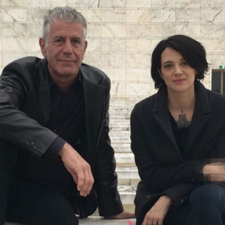 Il suicidio di Anthony Bourdain, ritratto dello chef ribelle compagno di Asia Argento