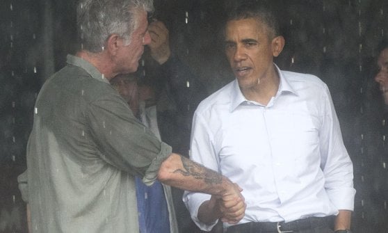 Il suicidio di Anthony Bourdain, ritratto dello chef ribelle compagno di Asia Argento