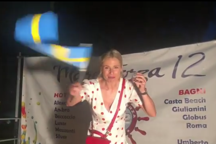 Sfida mondiale Hunziker-Lagerback: la "punizione" toccata a Michelle