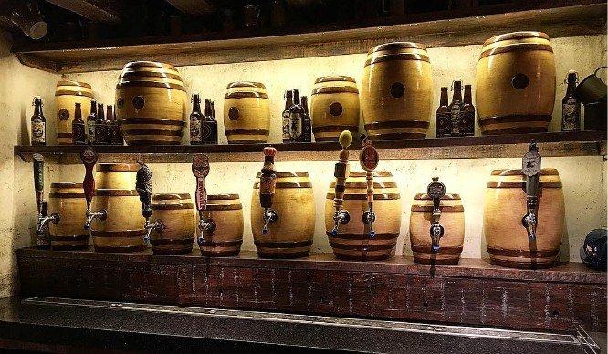Apre il bar in stile Harry Potter: dove crei il tuo cocktail con la bacchetta
