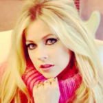 Dopo il divorzio e la malattia, il ritorno di Avril Lavigne
