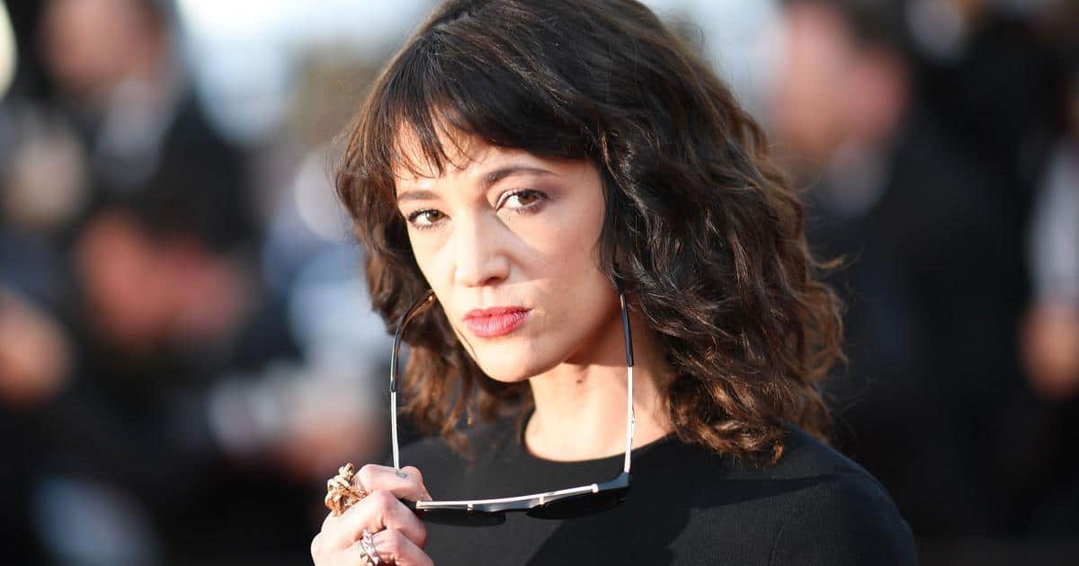 È ufficiale, Lodo Guenzi sostituirà Asia Argento a X Factor