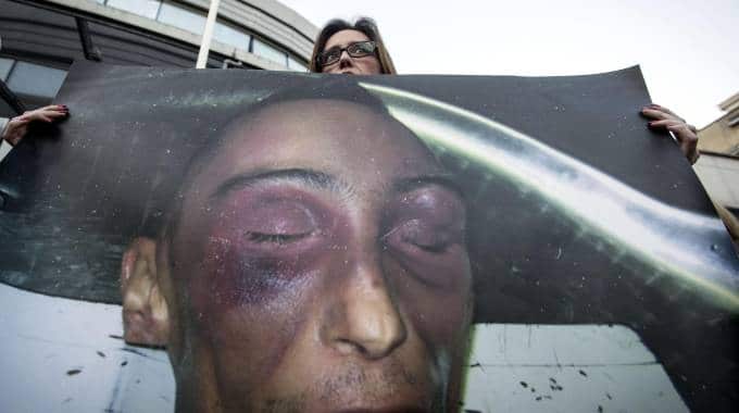 "Hanno pestato Stefano Cucchi": la sentenza che Ilaria aspettava da dieci anni